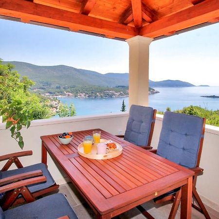 Apartment Levanat Molunat Bagian luar foto
