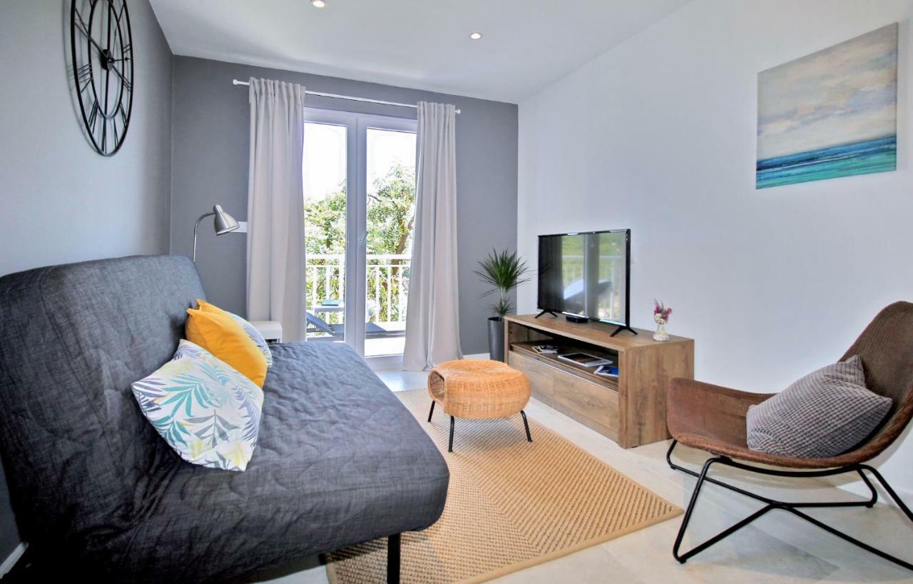 Apartment Levanat Molunat Bagian luar foto