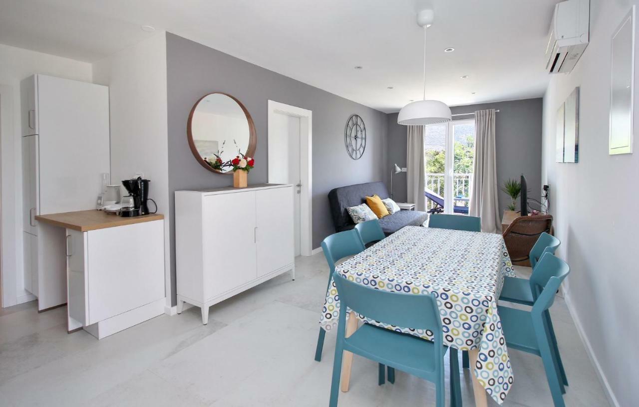 Apartment Levanat Molunat Bagian luar foto
