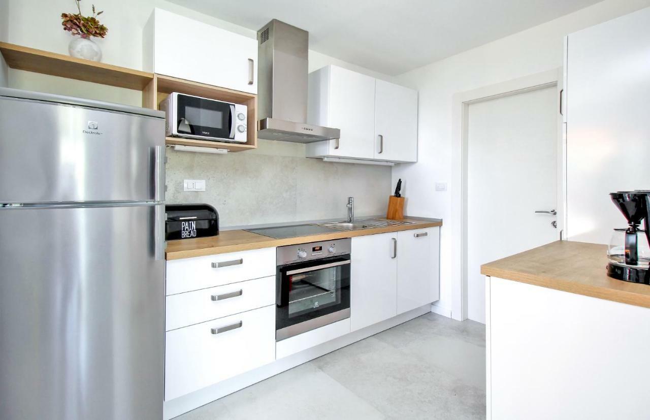 Apartment Levanat Molunat Bagian luar foto