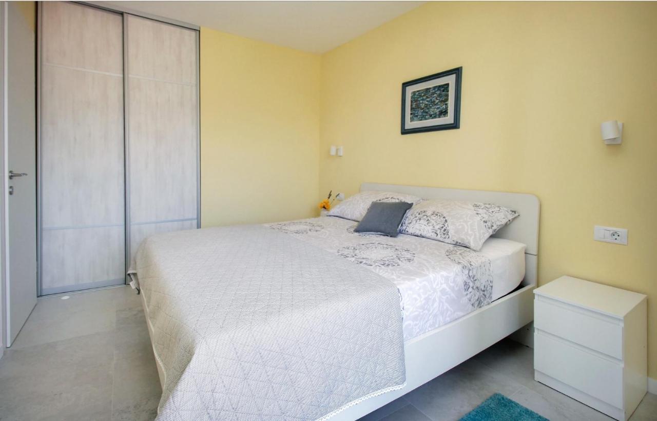 Apartment Levanat Molunat Bagian luar foto