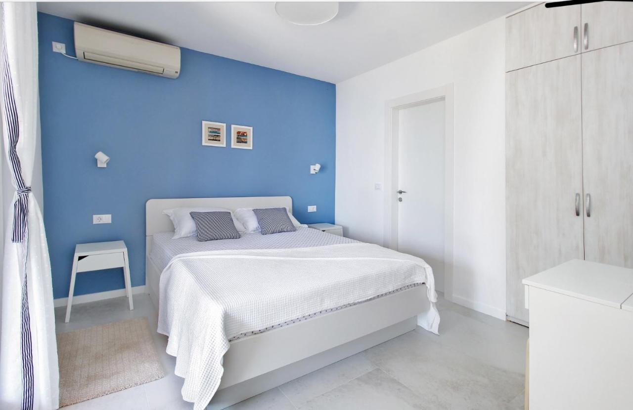 Apartment Levanat Molunat Bagian luar foto