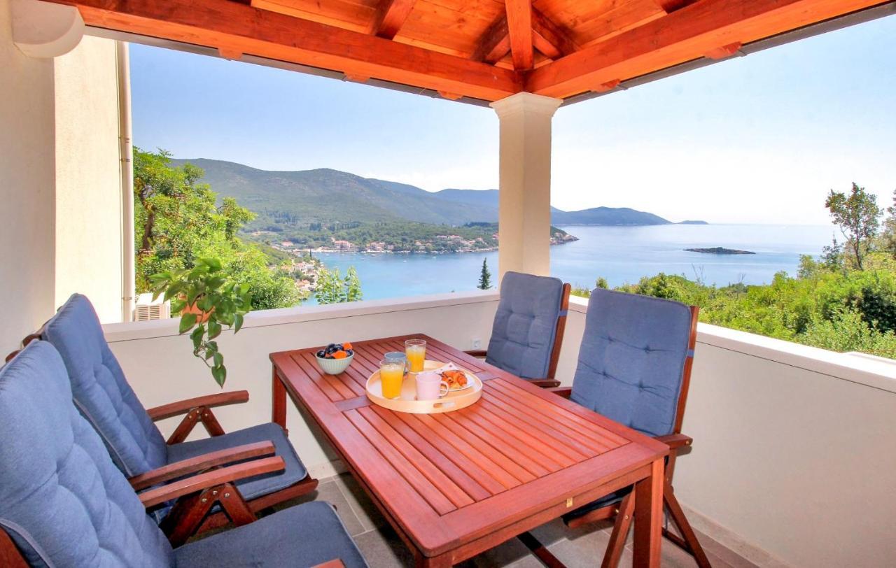 Apartment Levanat Molunat Bagian luar foto